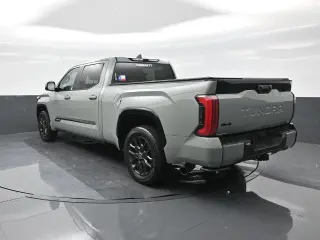 Toyota Tundra 2024 4x4 Platinum 4p CrewMax Cab Pickup LB