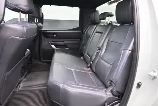 Toyota Tundra 2024 4x4 Platinum 4p CrewMax Cab Pickup LB