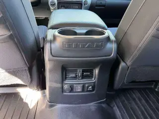 Nissan Titan 2019 4x4 S 4dr Crew Cab