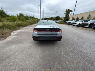 Hyundai ELANTRA 2026 SEL Sport Plus 4dr Sedan