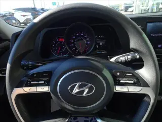 Hyundai ELANTRA 2023 SEL 4p Sedan