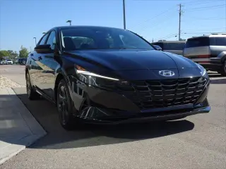 Hyundai ELANTRA 2023 SEL 4p Sedan