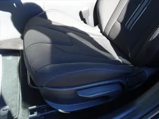 Hyundai ELANTRA 2023 SEL 4p Sedan