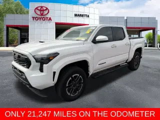 Toyota Tacoma 2025 4x4 SR5 4dr Cabina Doble 5.0 ft SB