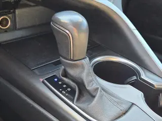 Toyota Camry 2024 SE 4p Sedano