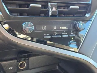 Toyota Camry 2024 SE 4p Sedano
