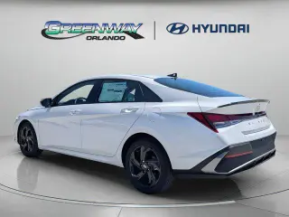 Hyundai ELANTRA 2026 SEL Sport Sedán 4 puertas