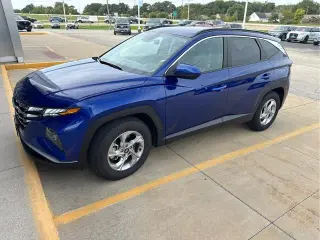 Hyundai TUCSON 2024 SEL SUV de 4 puertas