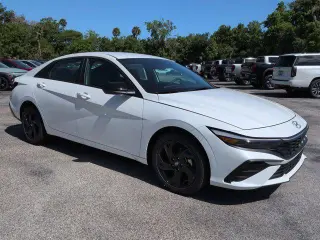 Hyundai ELANTRA 2026 SEL Sport Sedán 4 puertas
