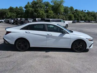 Hyundai ELANTRA 2026 SEL Sport Sedán 4 puertas