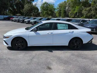 Hyundai ELANTRA 2026 SEL Sport Sedán 4 puertas