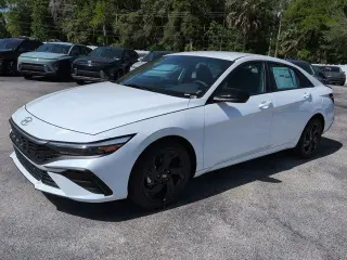 Hyundai ELANTRA 2026 SEL Sport Sedán 4 puertas