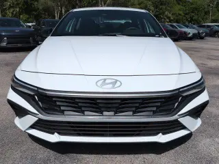 Hyundai ELANTRA 2026 SEL Sport Sedán 4 puertas