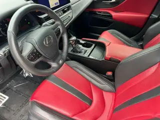 Lexus ES 300h 2024 F SPORT Design 4dr Sedan