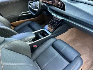 Lucid Air 2023 AWD Grand Touring 4dr Sedán