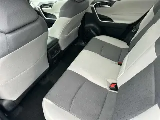 Toyota RAV4 Hybrid 2022 AWD XLE 4dr SUV