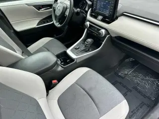 Toyota RAV4 Hybrid 2022 AWD XLE 4dr SUV
