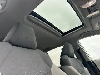 Toyota RAV4 Hybrid 2022 AWD XLE 4dr SUV