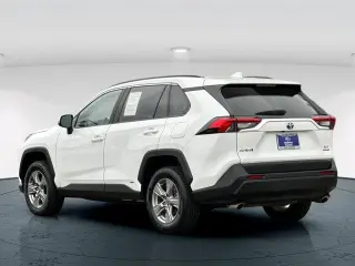 Toyota RAV4 Hybrid 2022 AWD XLE 4dr SUV