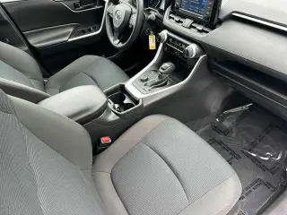 Toyota RAV4 Hybrid 2021 AWD LE 4p SUV