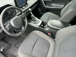 Toyota RAV4 Hybrid 2021 AWD LE 4p SUV