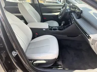 Hyundai SONATA 2026 SE 4p Sedana