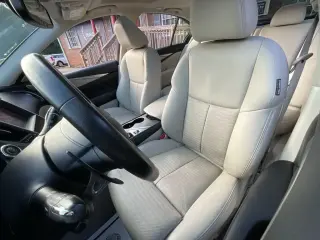INFINITI Q50 2017 Rojo Sport 400 4p Sedan