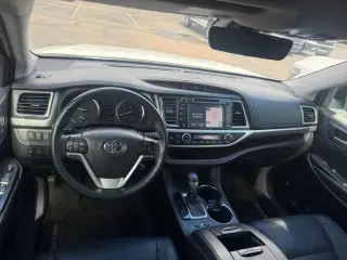 Toyota Highlander 2019 AWD Limited 4dr SUV