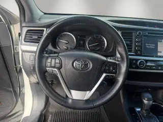 Toyota Highlander 2019 AWD Limited 4dr SUV