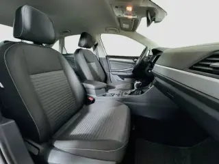 Volkswagen Jetta 2023 S 4dr Sedan 8A