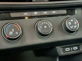 Volkswagen Jetta 2023 S 4dr Sedan 8A