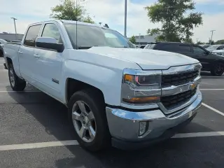 Chevrolet Silverado 1500 2017 4x2 LT 4 puertas Cabina de tripulación 1.8 m SB