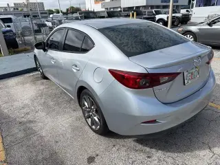 Mazda Mazda3 2018 Touring 4dr Sedán 6M