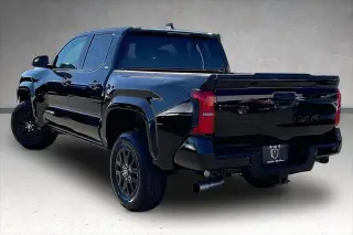 Toyota Tacoma 2025 4x2 SR5 4p Cab Doble 5.0 ft SB