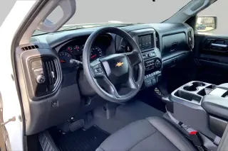 Chevrolet Silverado 1500 2022 4x2 Custom 4dr Crew Cab 5.8 ft. CB
