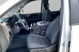 Chevrolet Silverado 1500 2022 4x2 Custom 4dr Crew Cab 5.8 ft. CB