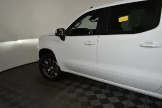Chevrolet Silverado 1500 2024 4x4 LT 4p Cab Camioneta 5.8 ft. AB con 2FL