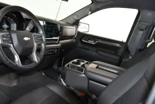 Chevrolet Silverado 1500 2024 4x4 LT 4p Cab Camioneta 5.8 ft. AB con 2FL