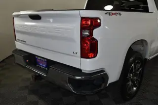 Chevrolet Silverado 1500 2024 4x4 LT 4p Cab Camioneta 5.8 ft. AB con 2FL