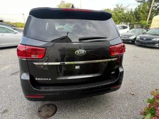 2019 Kia Sedona EX FWD