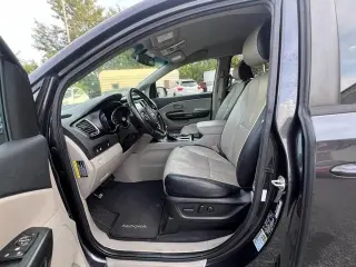 2019 Kia Sedona EX FWD