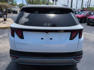 Hyundai TUCSON 2026 SEL 4p SUV