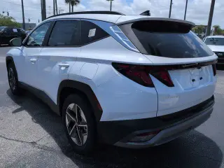 Hyundai TUCSON 2026 SEL 4p SUV