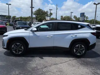Hyundai TUCSON 2026 SEL 4p SUV
