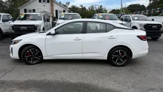 2024 Nissan Sentra SV CVT