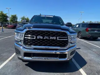 Ram 2500 2022 4x4 Big Horn 4p Puerta Corrediza Cabina Tripulacion 6,3 ft. CA Camioneta
