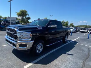 Ram 2500 2022 4x4 Big Horn 4p Puerta Corrediza Cabina Tripulacion 6,3 ft. CA Camioneta