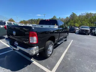 Ram 2500 2022 4x4 Big Horn 4p Puerta Corrediza Cabina Tripulacion 6,3 ft. CA Camioneta