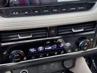 Nissan Rogue 2023 AWD SL 4dr Crossover