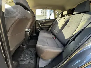 2025 Toyota RAV4 LE FWD (Natl)